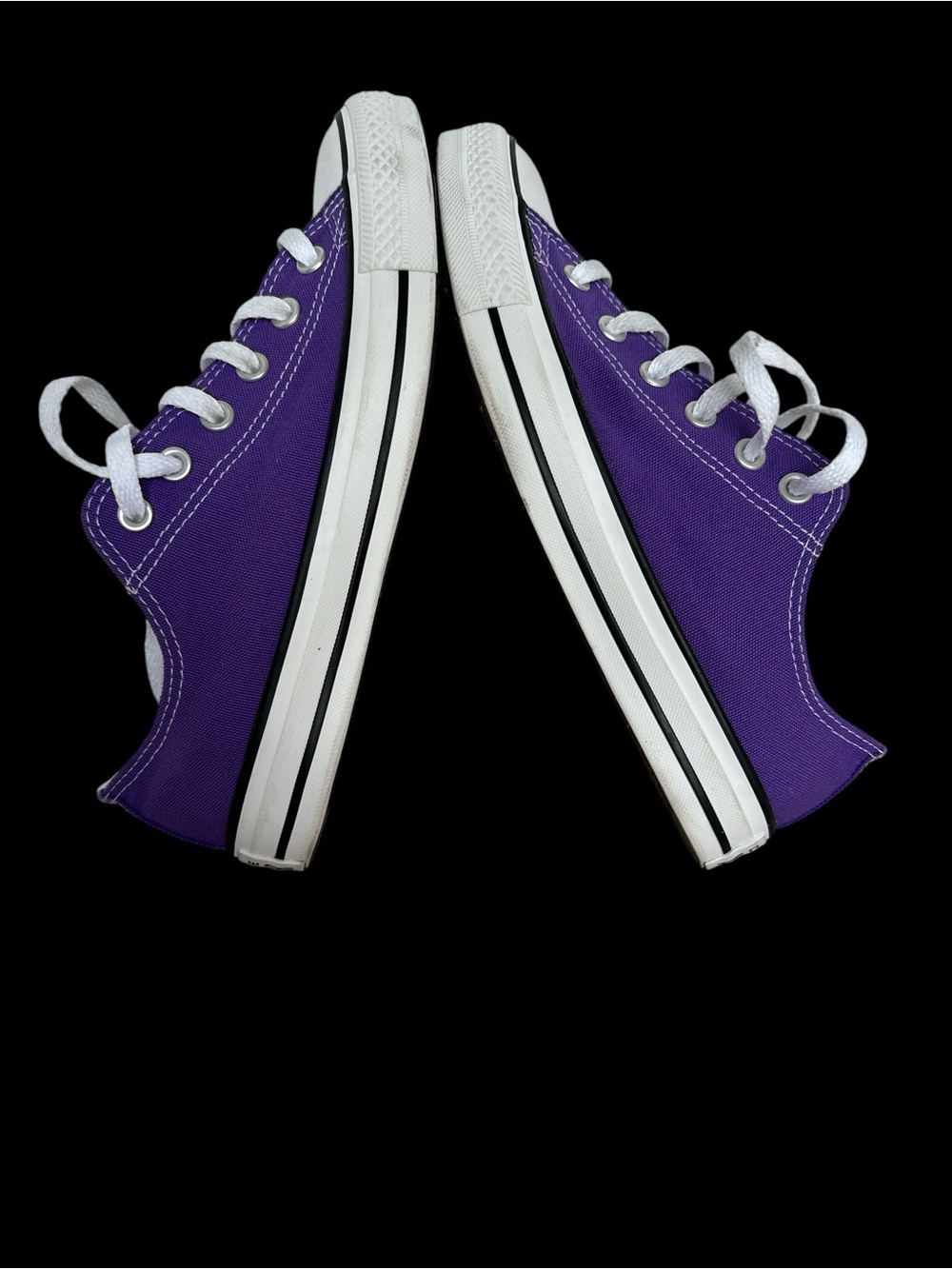 Converse All Star Purple Low-Top Canvas Sneakers - Women's Size 9.5 Lace-Up